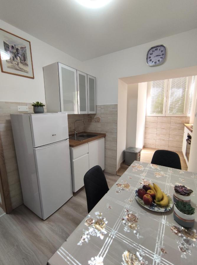 Apartma Ana Koper Eksteriør billede